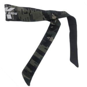 Here's an alt tag for the image: Camouflage patterned kids' headband.